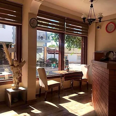 Akay * Σελτσούκ